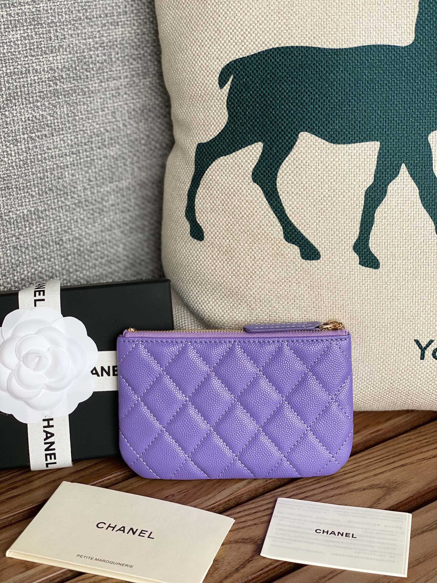 CC ZIPPED WALLET 15 PURPLE CAVIAR GOLD HARDWARE