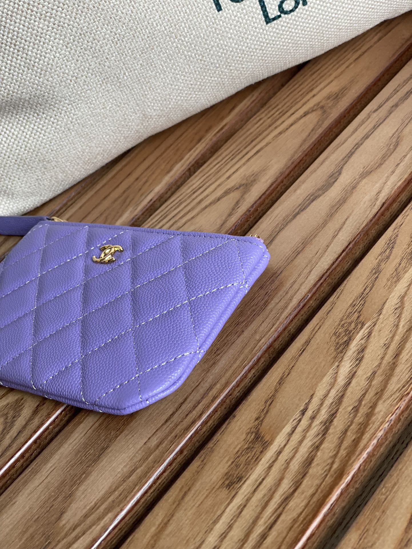 CC ZIPPED WALLET 15 PURPLE CAVIAR GOLD HARDWARE