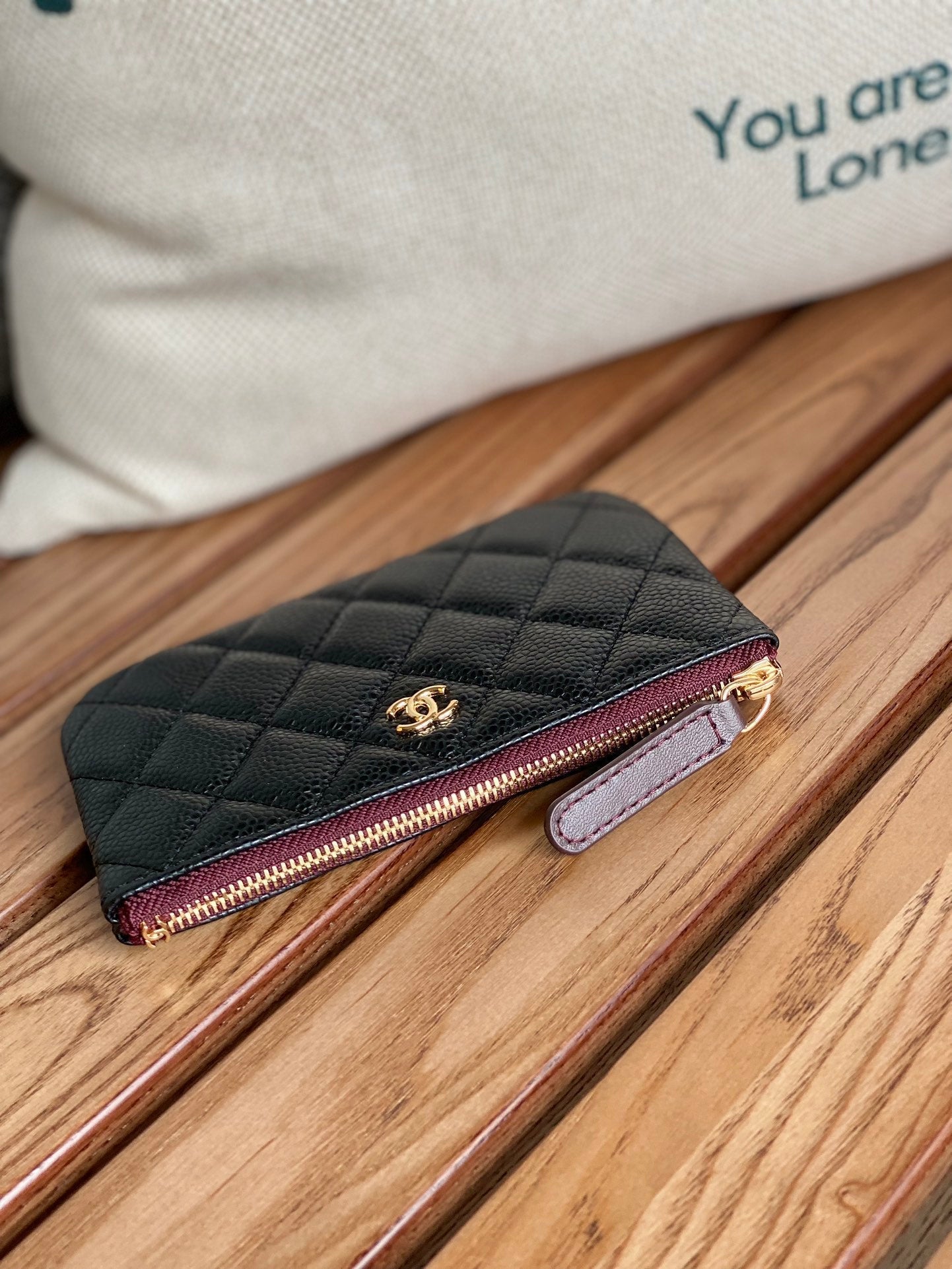 CC ZIPPED WALLET 15 BLACK CAVIAR GOLD HARDWARE