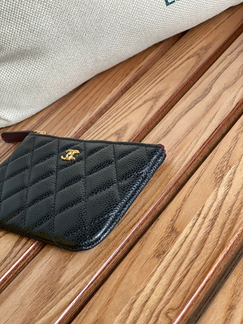 PORTEFEUILLE ZIPPÉ CC 15 NOIR CAVIAR QUINCAILLERIE OR