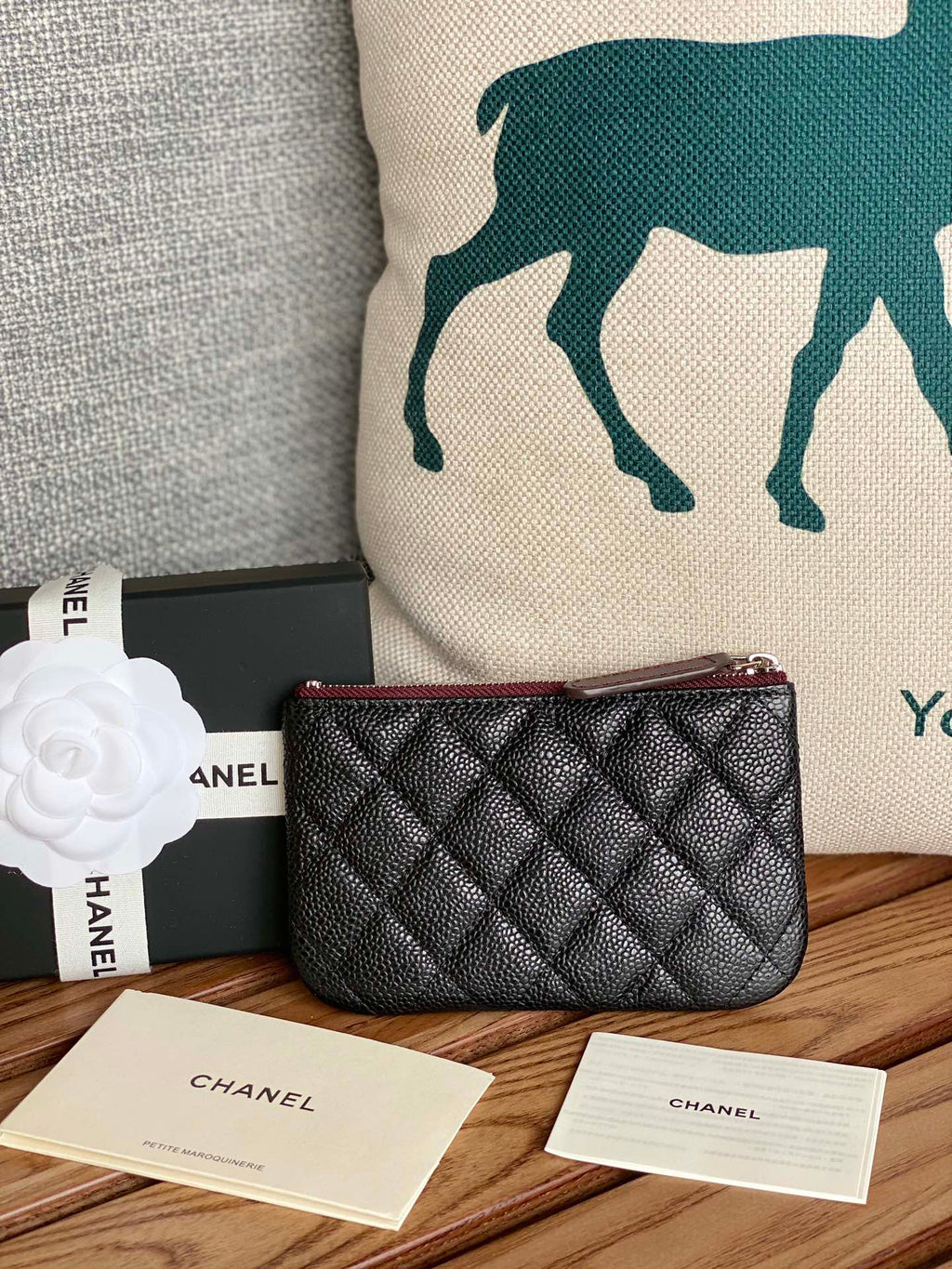 CC ZIPPED WALLET 15 BLACK CAVIAR SILVER HARDWARE