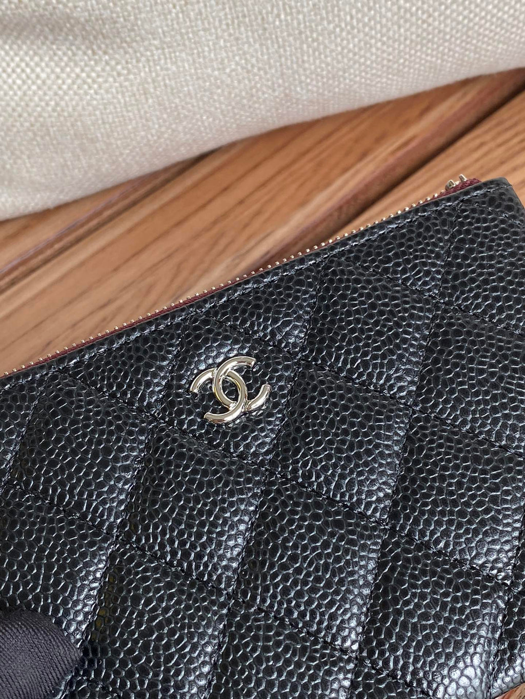 CC ZIPPED WALLET 15 BLACK CAVIAR SILVER HARDWARE