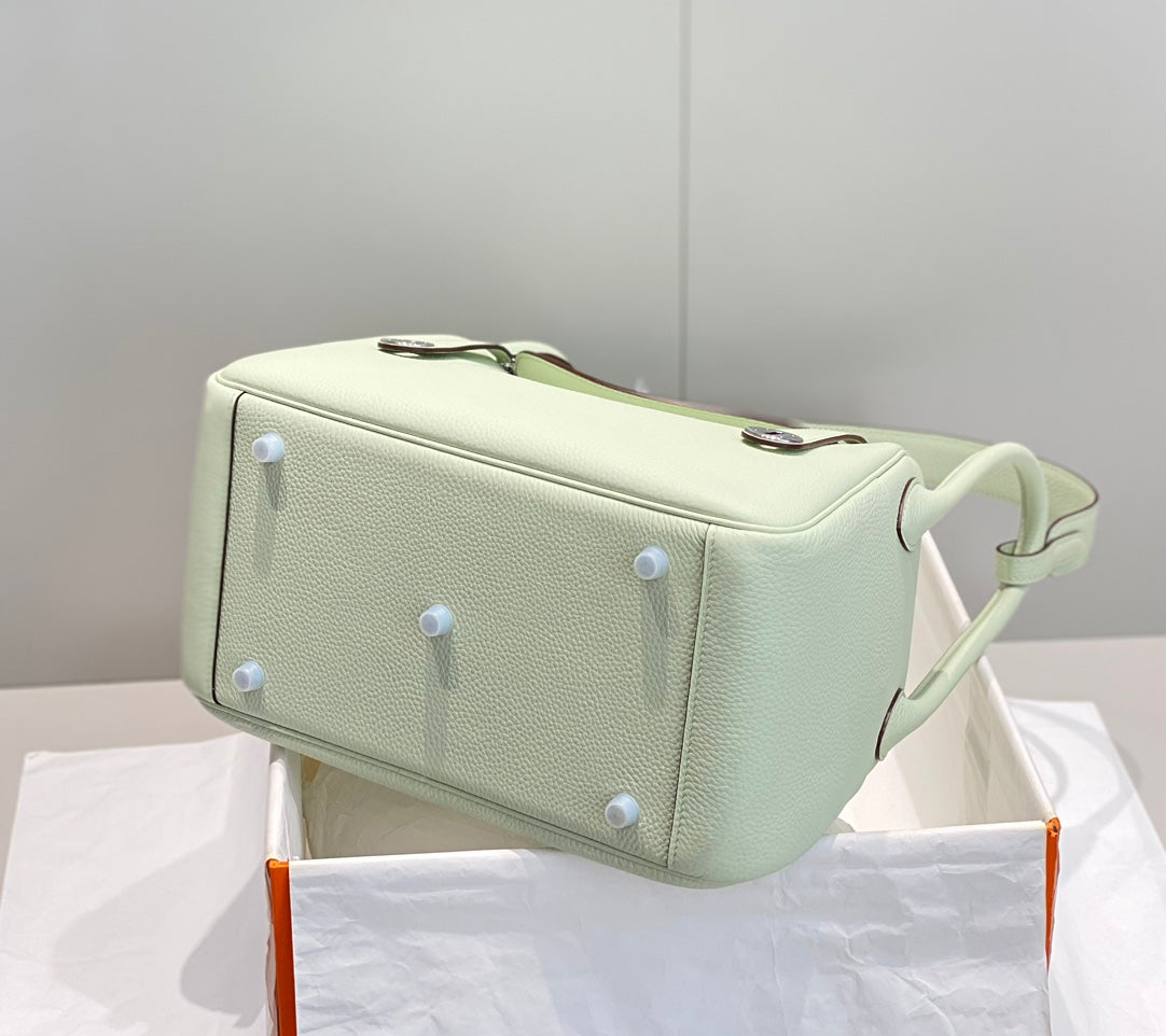 SAC HM LINDY 30 CUIR TAURILLON CLEMENCE MENTHE