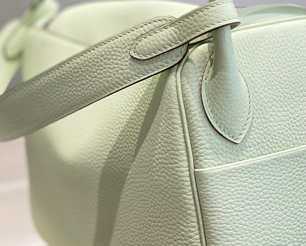 SAC HM LINDY 30 CUIR TAURILLON CLEMENCE MENTHE