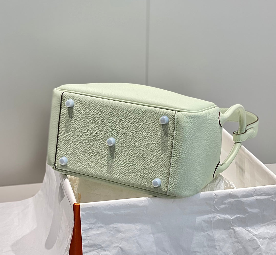 SAC HM LINDY 26 CUIR TAURILLON CLEMENCE MENTHE