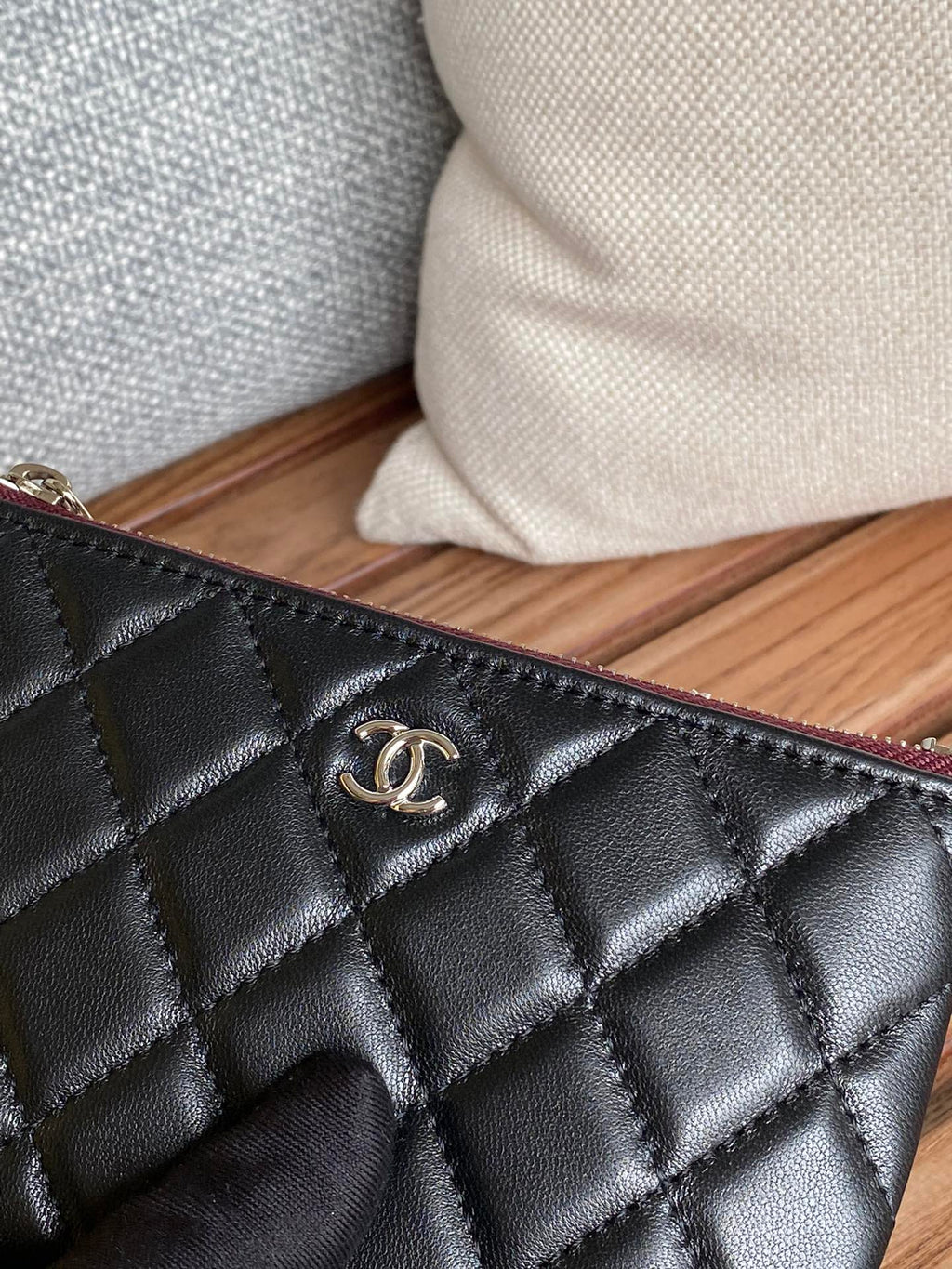 CC ZIPPED WALLET 15 BLACK LAMBSKIN SILVER HARDWARE