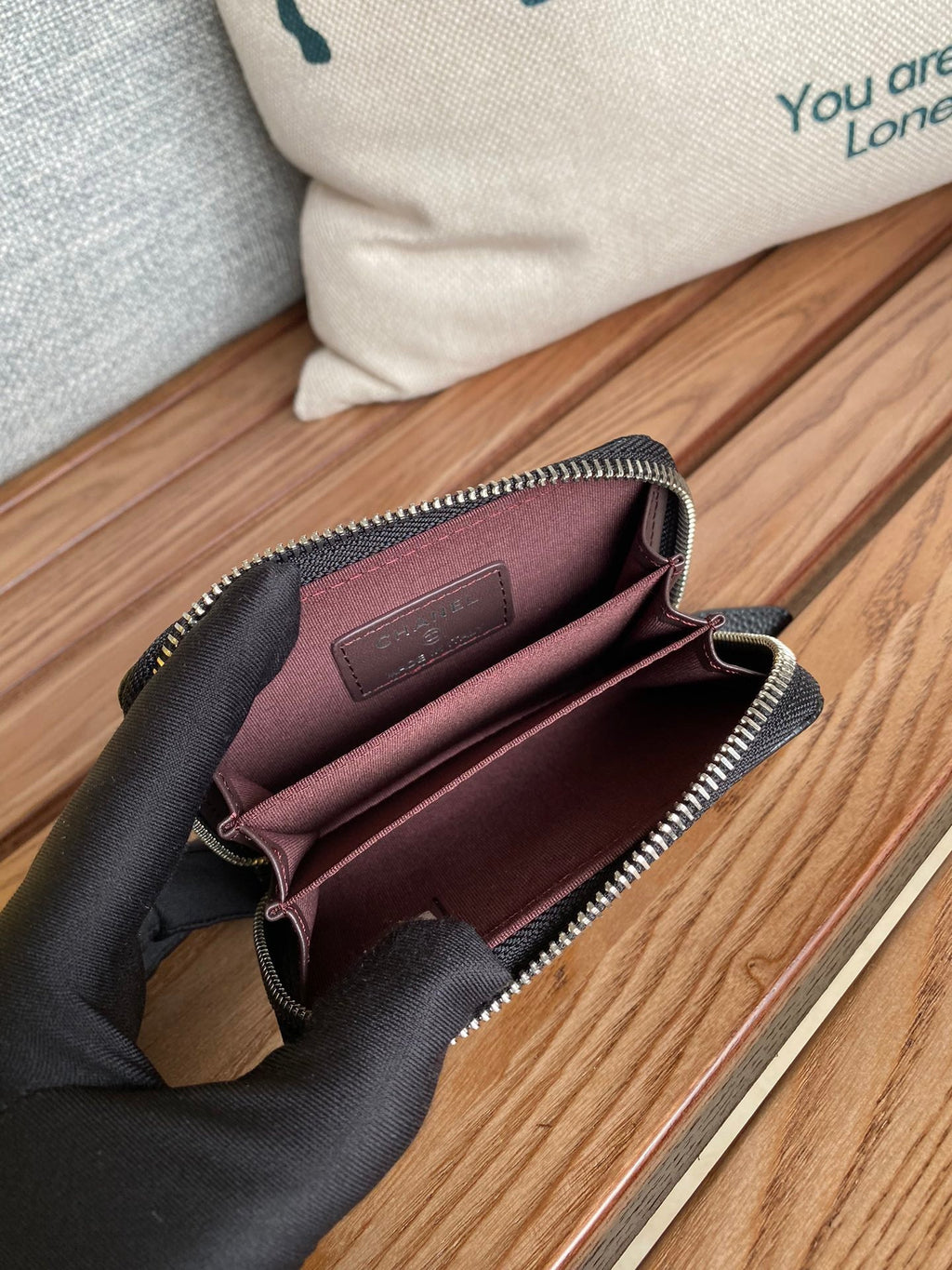 CC ZIPPED WALLET 7.5CM BLACK CAVIAR SILVER HARDWARE