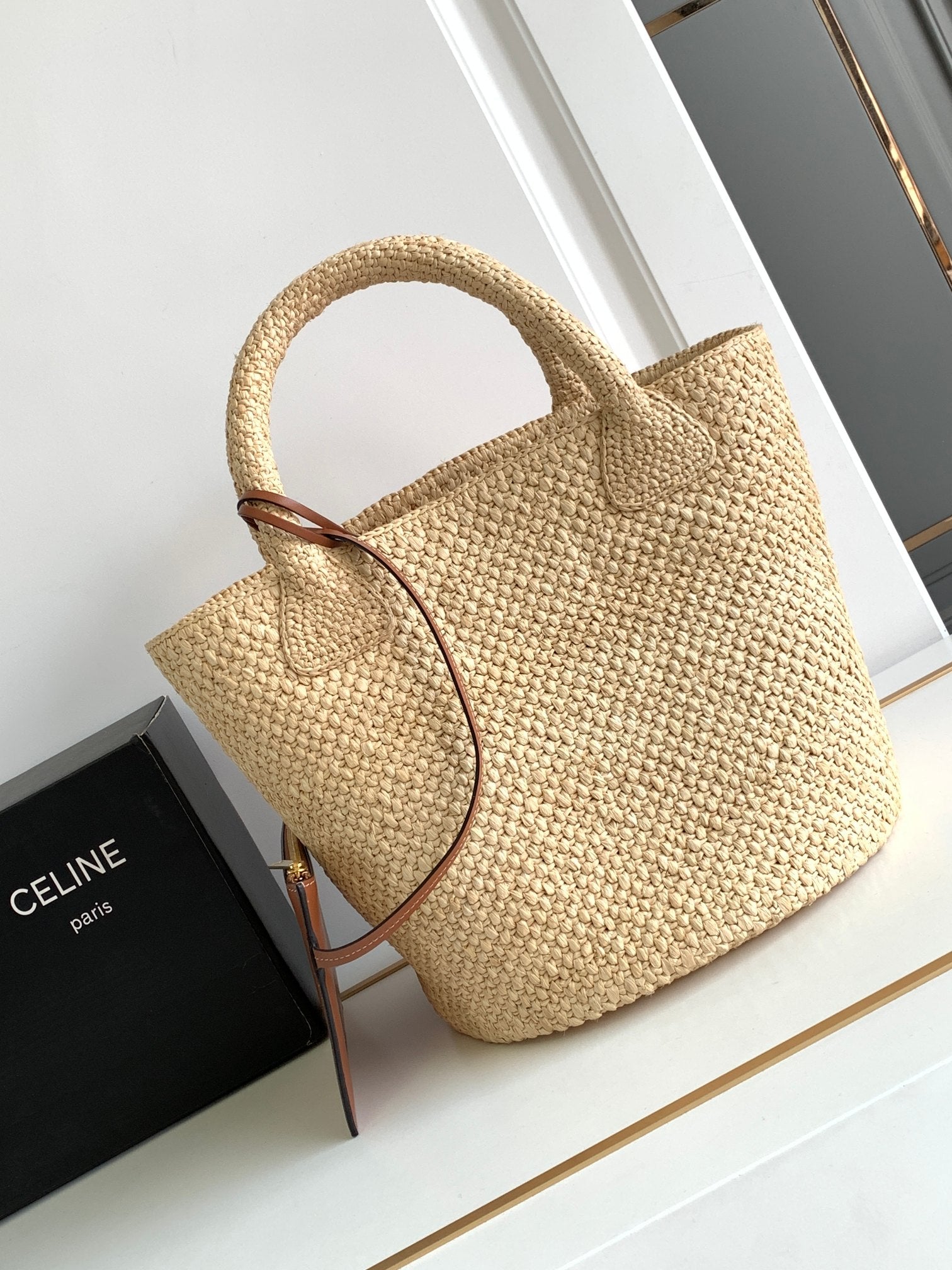 SAC SEAU ADO TRIOMPHE PAILLE 23CM RAPHIA CUIR DE VEAU MARRON