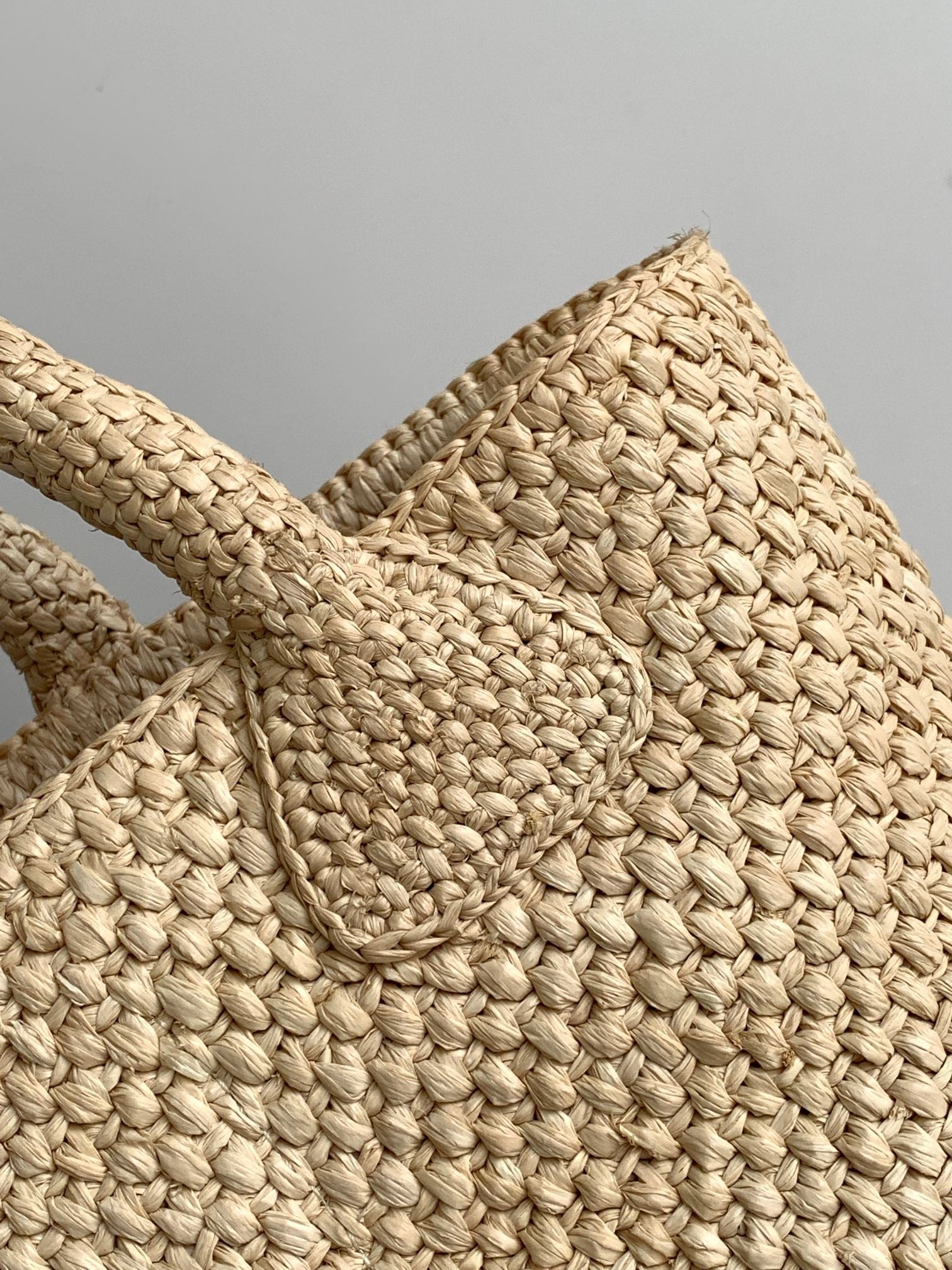 SAC SEAU ADO TRIOMPHE PAILLE 23CM RAPHIA CUIR DE VEAU MARRON