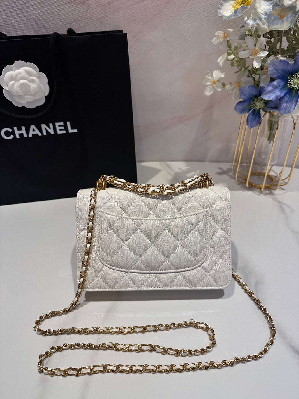 CC 24K WOC 19CM CREAM GRAINED CALFSKIN GOLD HARDWARE