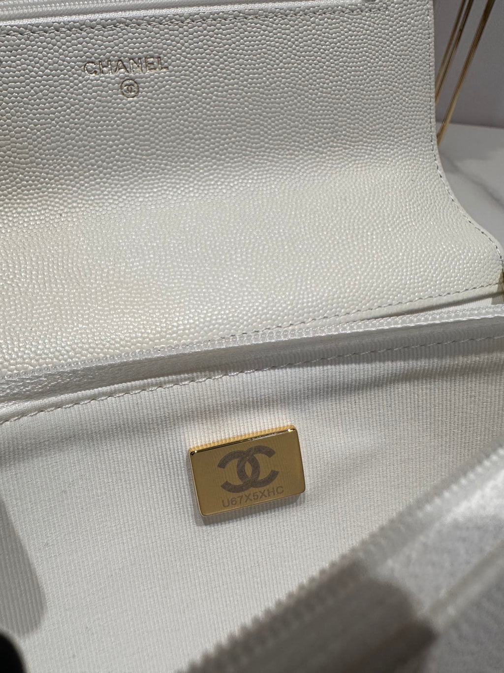 CC 24K WOC 19CM CREAM GRAINED CALFSKIN GOLD HARDWARE