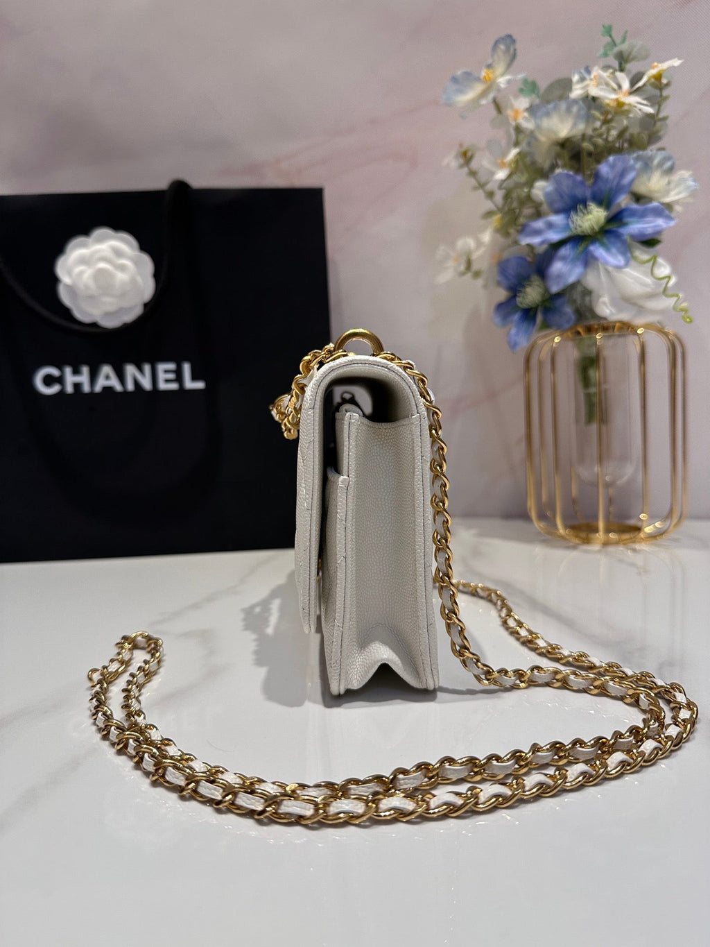 CC 24K WOC 19CM CREAM GRAINED CALFSKIN GOLD HARDWARE