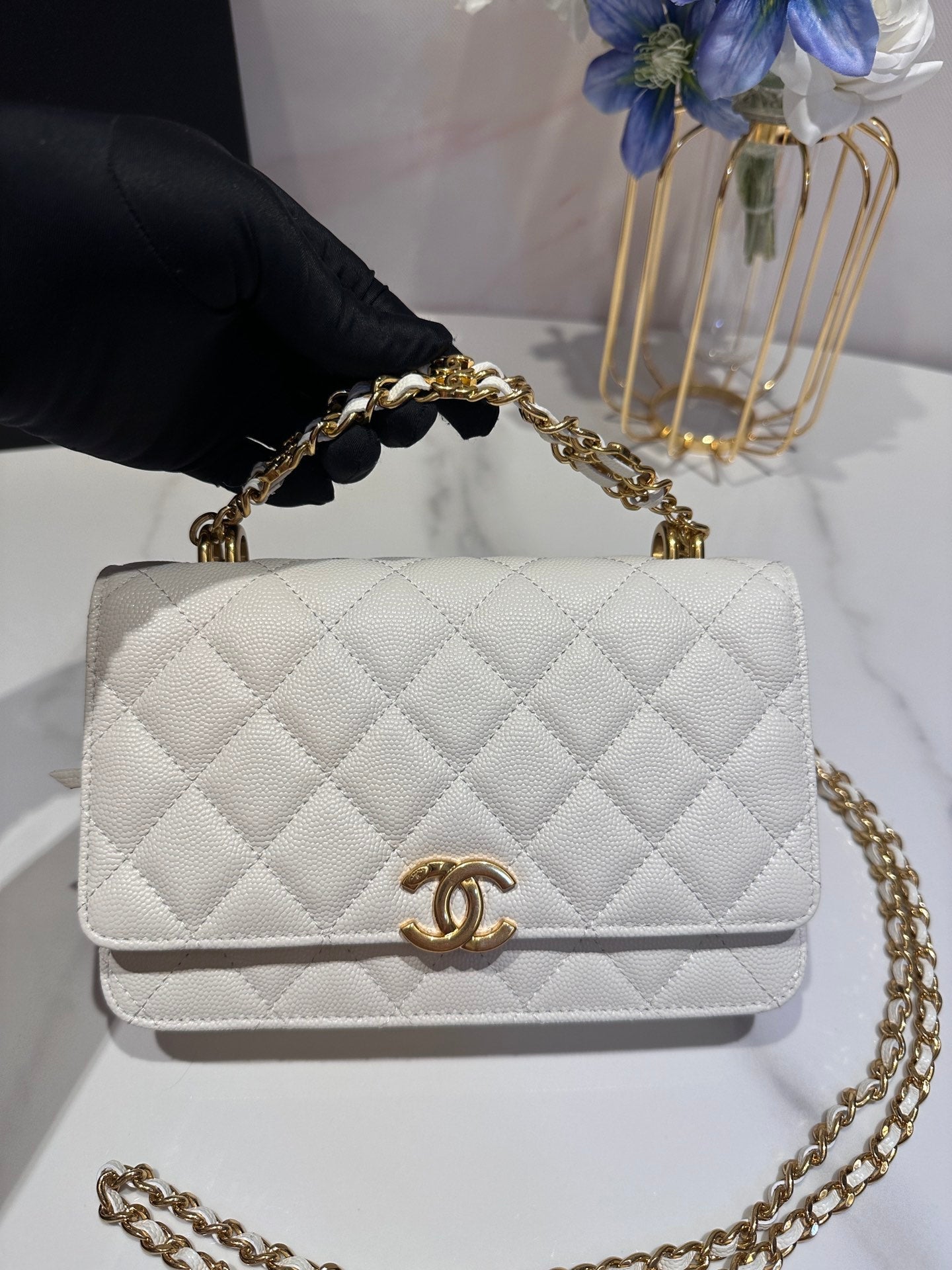 CC 24K WOC 19CM CUIR DE VEAU GRAINÉ CRÈME QUINCAILLERIE OR