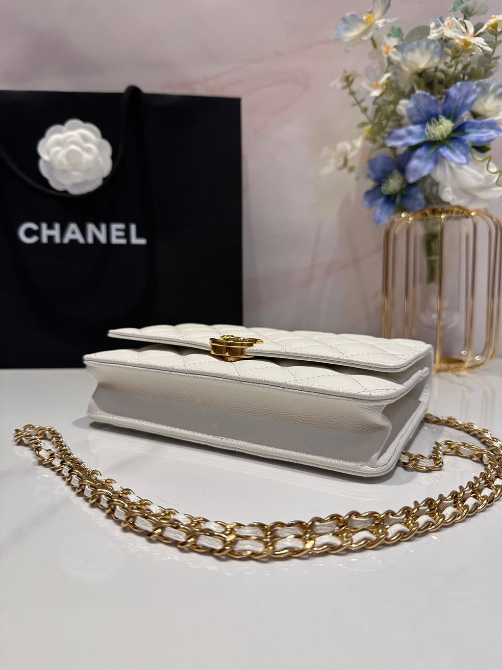 CC 24K WOC 19CM CREAM GRAINED CALFSKIN GOLD HARDWARE