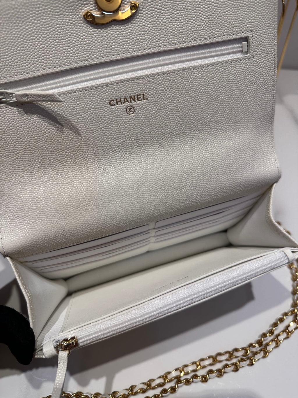 CC 24K WOC 19CM CREAM GRAINED CALFSKIN GOLD HARDWARE