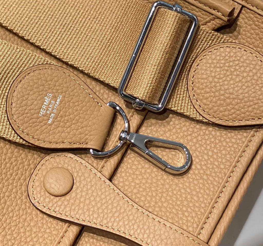 EVELYNE 29CM TABAC CAMEL TOGO QUINCAILLERIE ARGENTÉE
