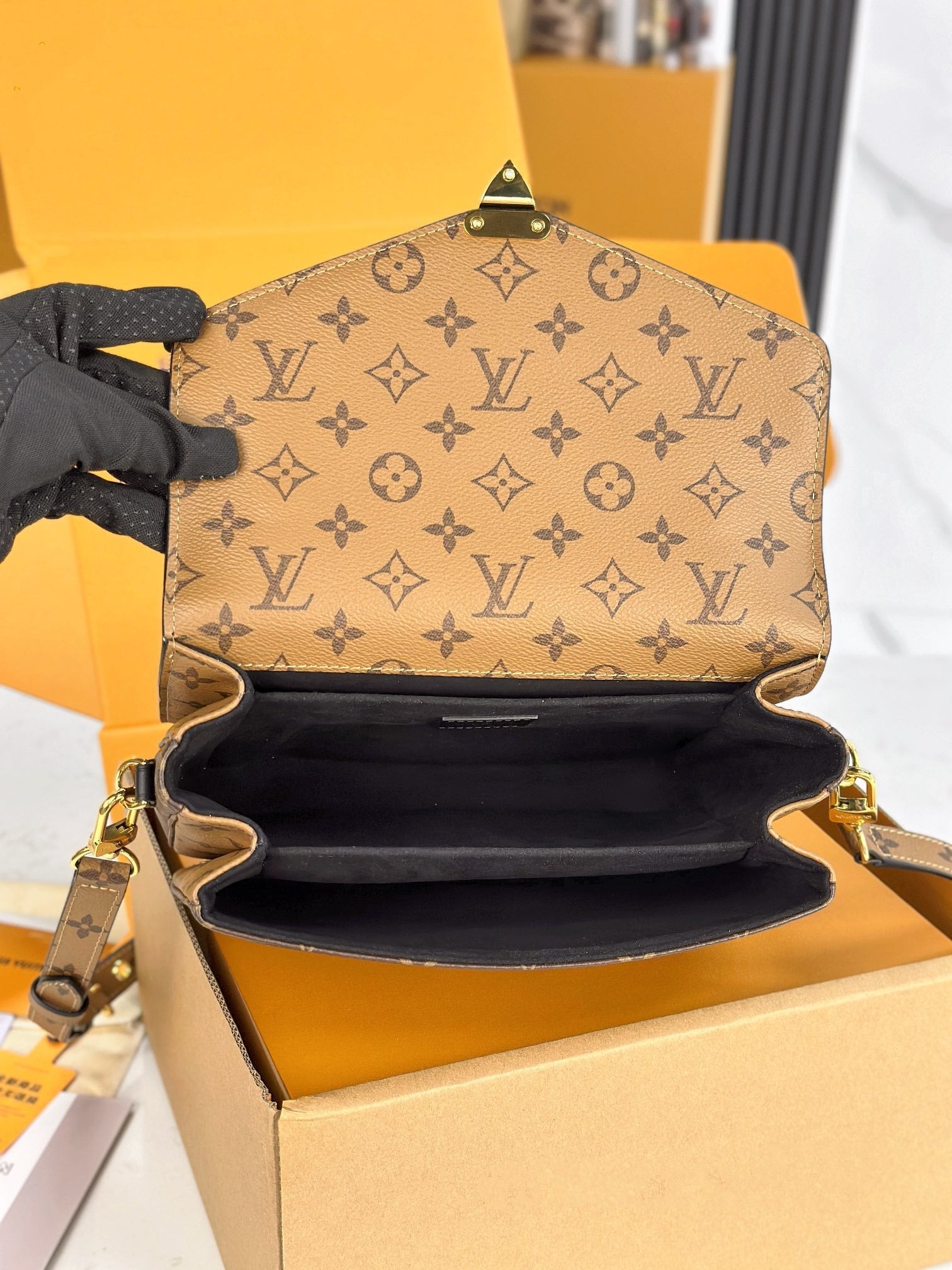 LV POCHETTE MÉTIS MARRON MIX GINGEMBRE MARRON MONOGRAMME TOILE INVERSE 204264