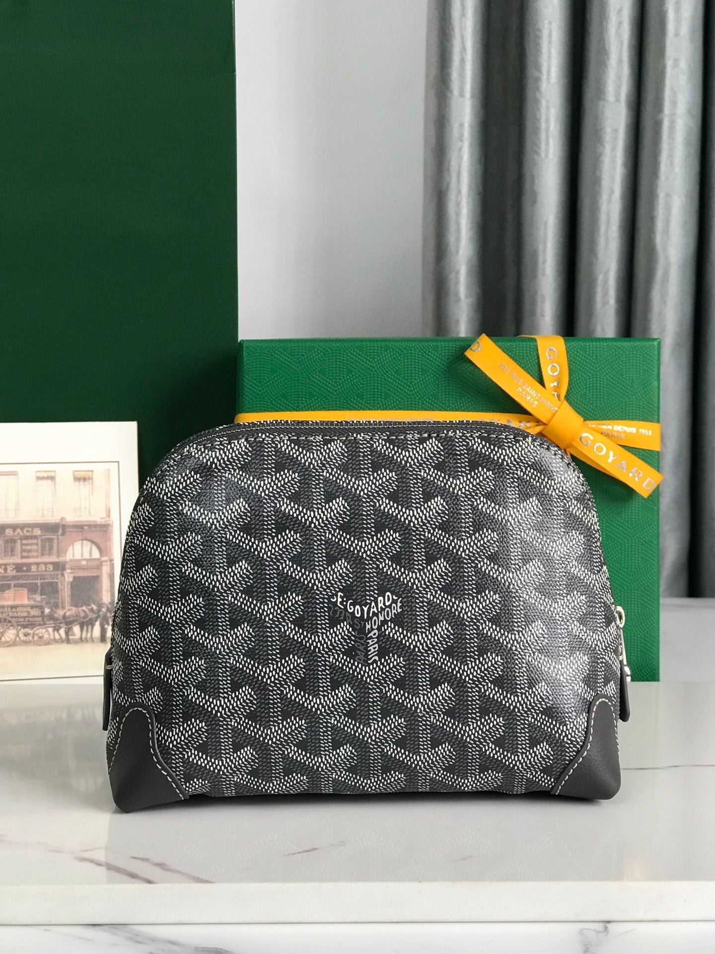 TROUSSE À COSMÉTIQUES VENDÔME 17 EN TOILE GOYARDINE GRIS NOIR ET GARNITURES EN CUIR DE VEAU