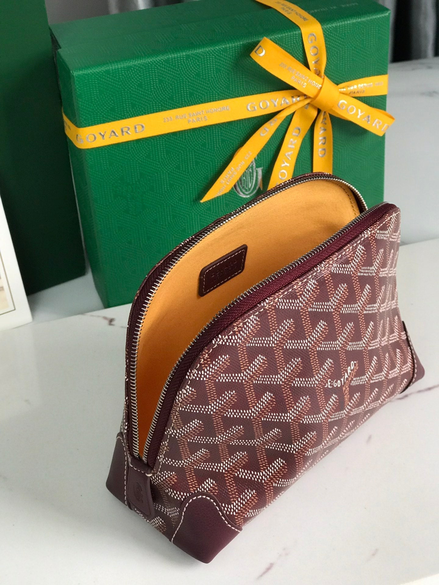TROUSSE À COSMÉTIQUES VENDÔME 17 EN TOILE GOYARDINE ROUGE VIN ET GARNITURES EN CUIR DE VEAU