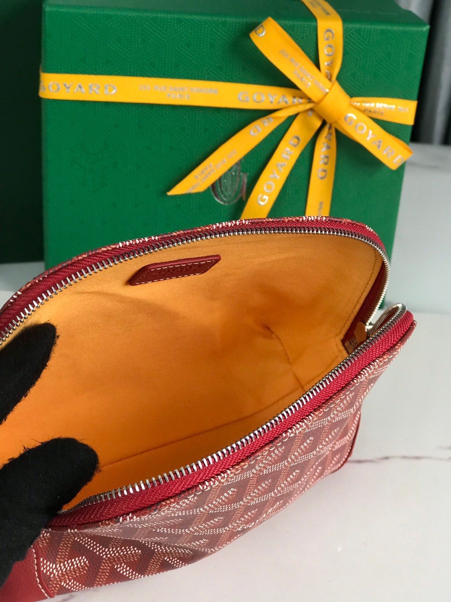 TROUSSE À COSMÉTIQUES VENDÔME 17 EN TOILE GOYARDINE ROUGE CLASSIQUE ET GARNITURES EN CUIR DE VEAU