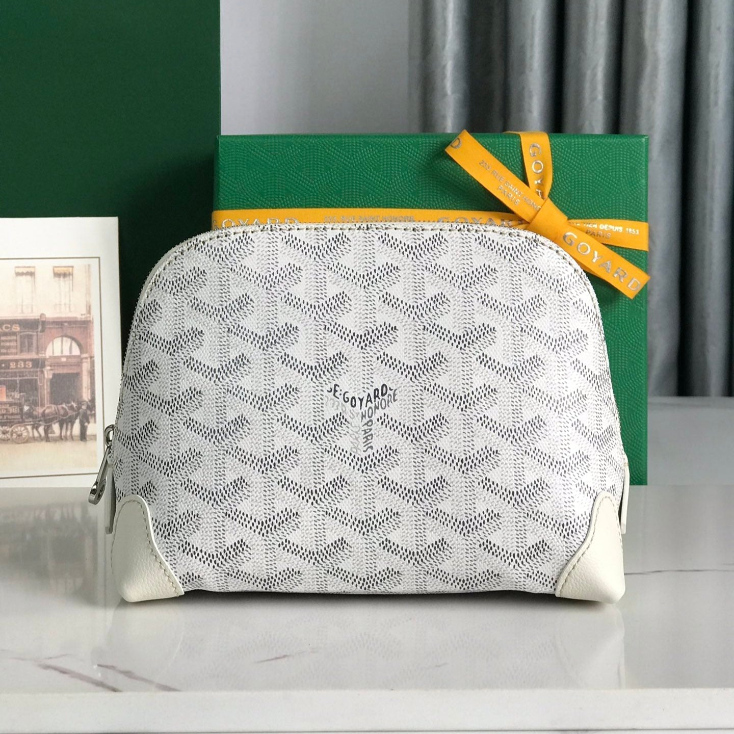 TROUSSE À COSMÉTIQUES VENDÔME 17 EN TOILE GOYARDINE BLANCHE ET GARNITURES EN CUIR DE VEAU