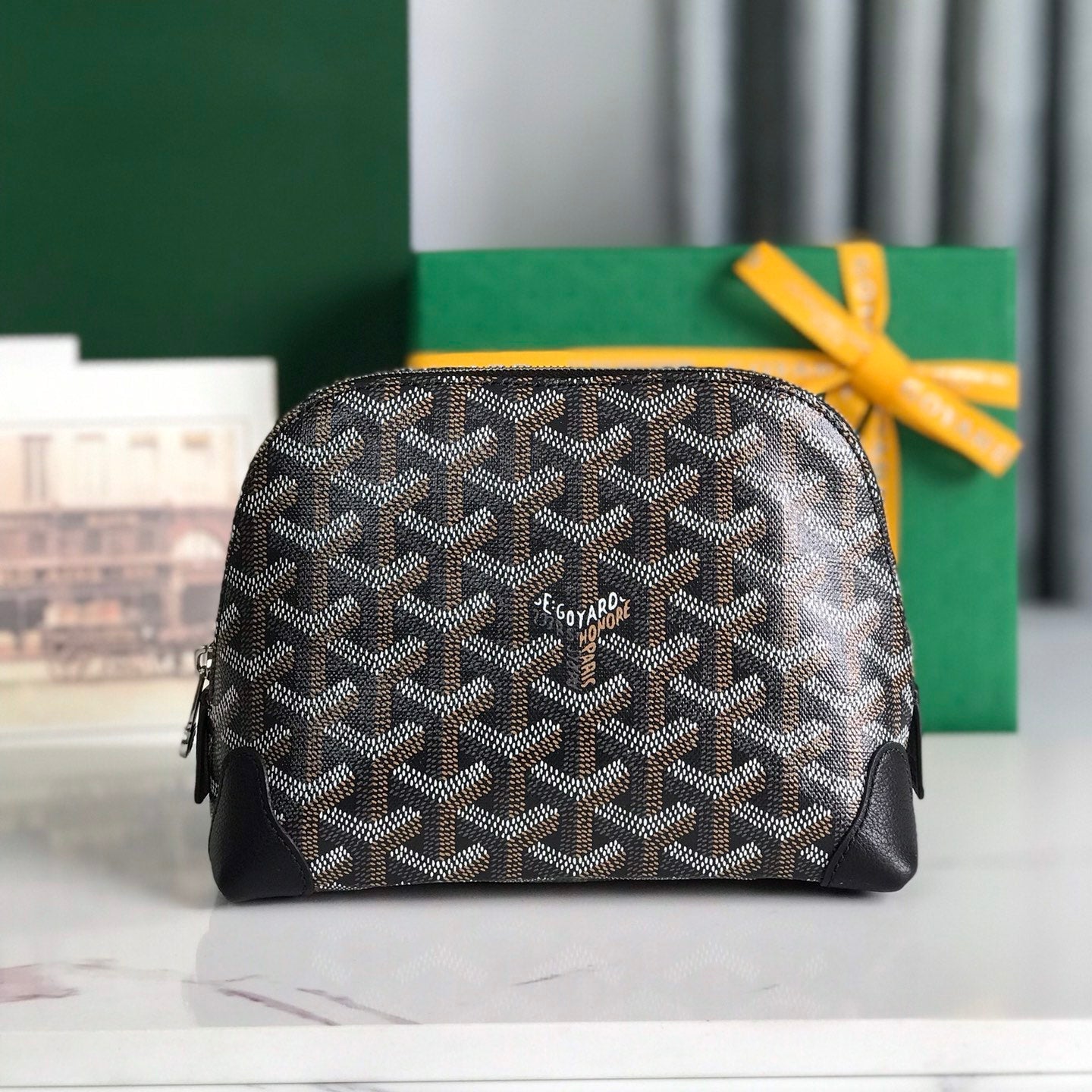 TROUSSE À COSMÉTIQUES VENDÔME 17 EN TOILE GOYARDINE NOIRE ET GARNITURES EN CUIR DE VEAU