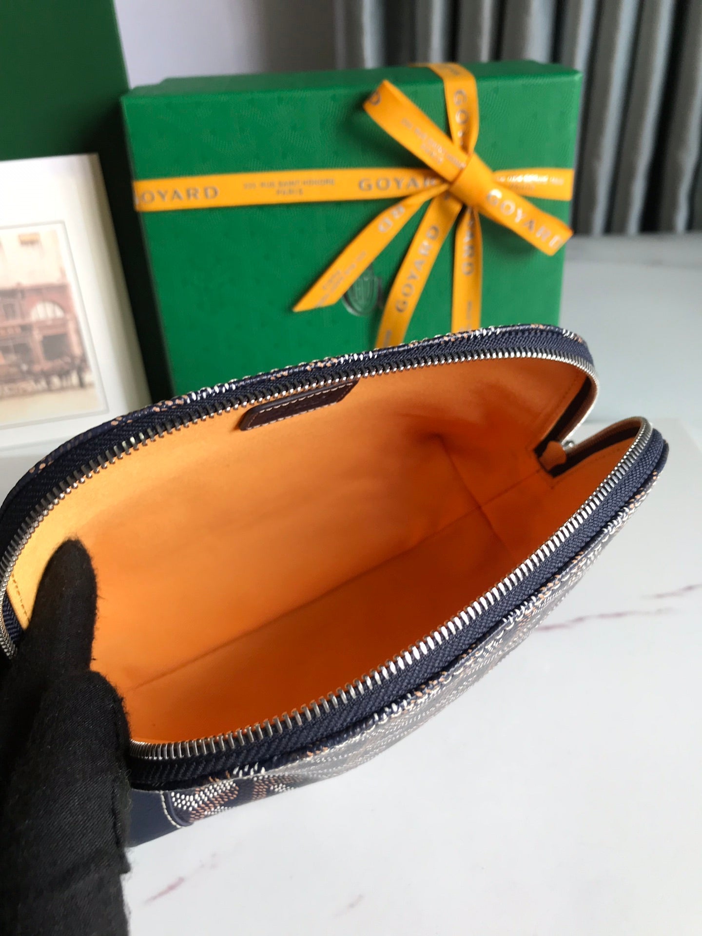 TROUSSE À COSMÉTIQUES VENDÔME 17 EN TOILE GOYARDINE BLEU MARINE ET GARNITURES EN CUIR DE VEAU