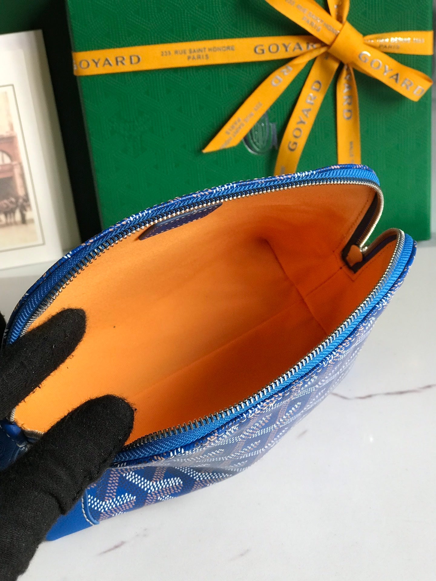 TROUSSE À COSMÉTIQUES VENDÔME 17 EN TOILE GOYARDINE BLEU SAPHIR ET GARNITURES EN CUIR DE VEAU