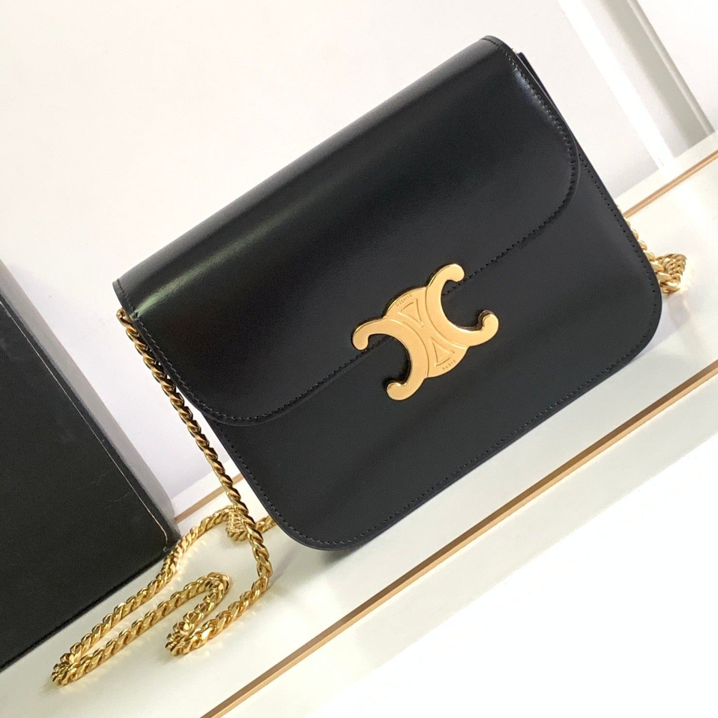 COLLEGE TRIOMPHE 20 NOIR CLAFSKIN QUINCAILLERIE DORÉ