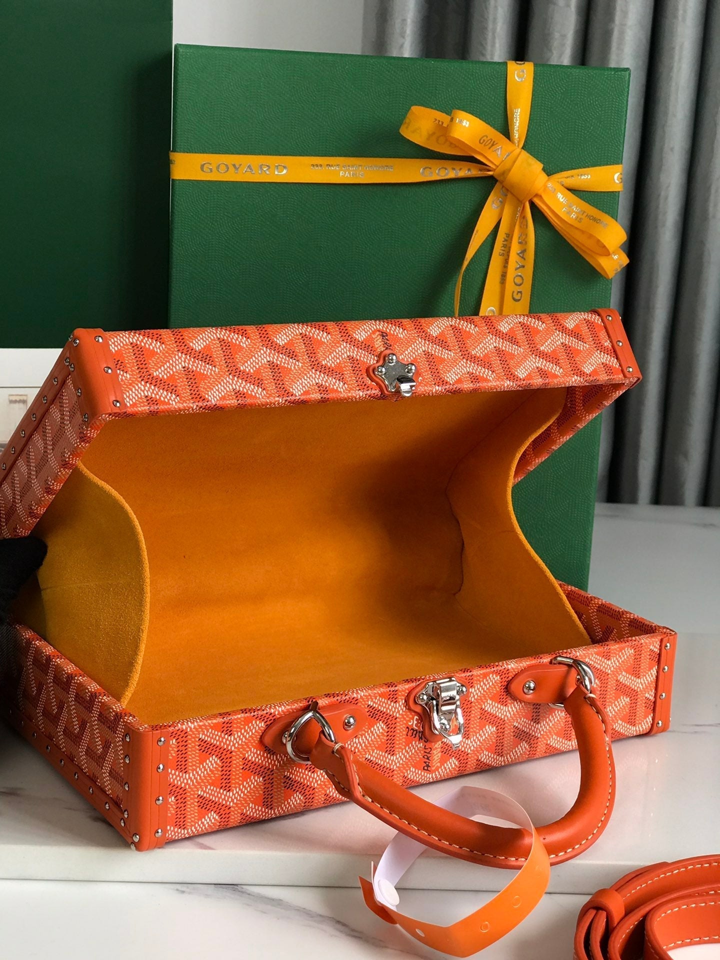 SAC COFFRE GRAND HÔTEL 24 EN TOILE GOYARDINE ORANGE ET CUIR DE VEAU