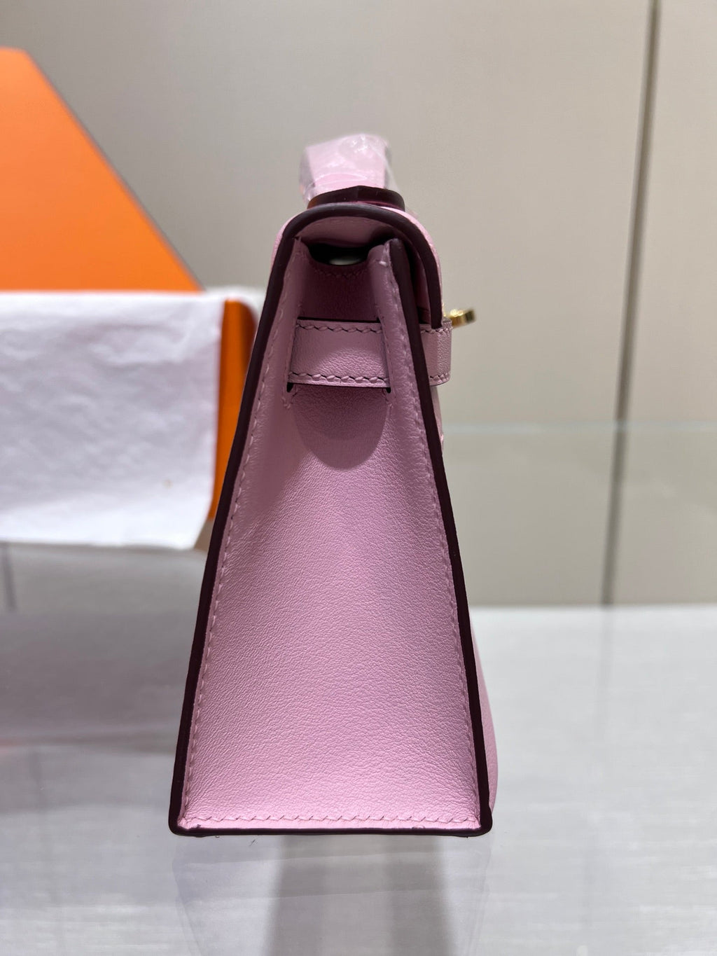 POCHETTE HM KELLY 22 CM ROSE SWIFT QUINCAILLERIE DOREE