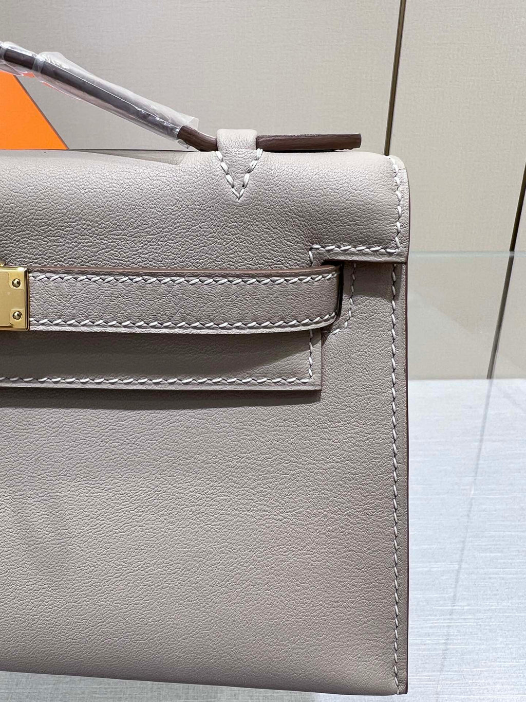 POCHETTE HM KELLY 22 CM GRIS SWIFT QUINCAILLERIE DOREE