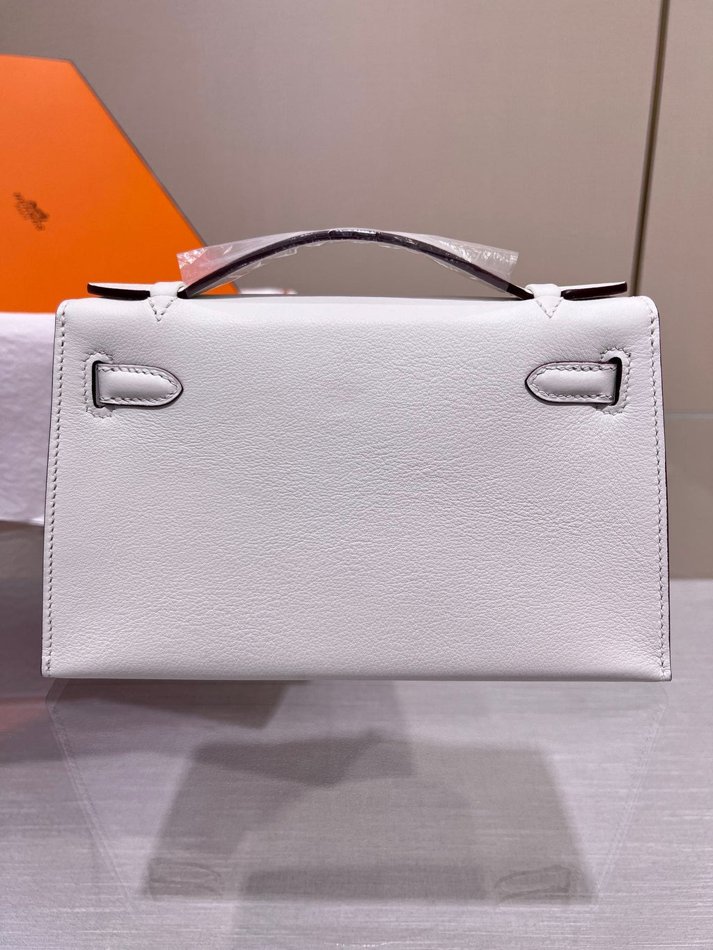 POCHETTE HM KELLY 22 CM BLANC SWIFT QUINCAILLERIE OR