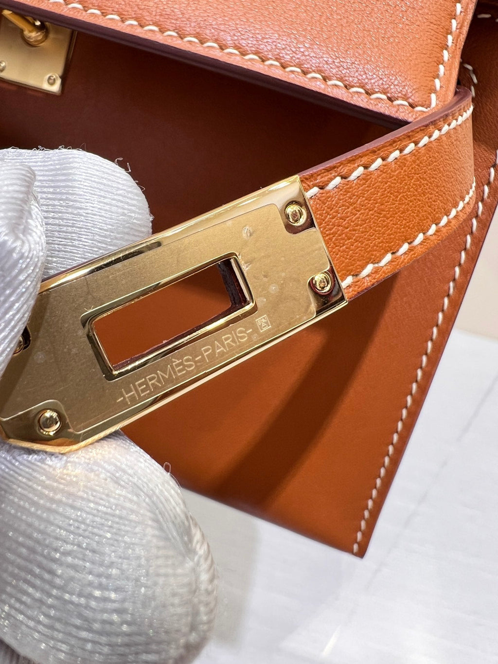 POCHETTE HM KELLY 22CM DORÉ SWIFT QUINCAILLERIE DORÉ