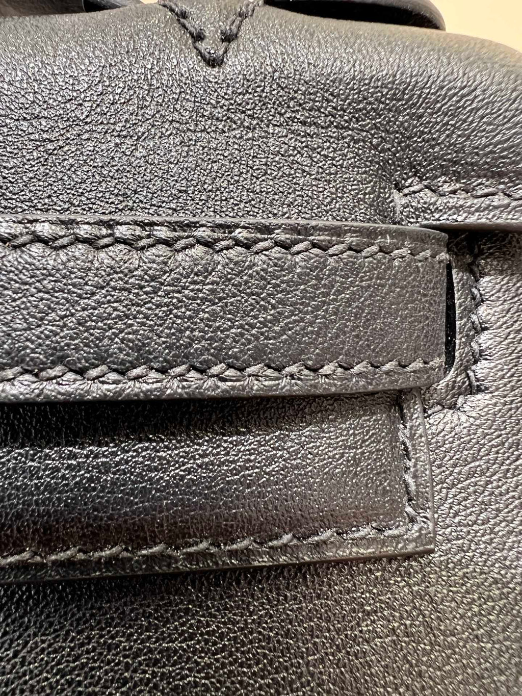 POCHETTE HM KELLY 22CM NOIR SWIFT QUINCAILLERIE ARGENTÉE