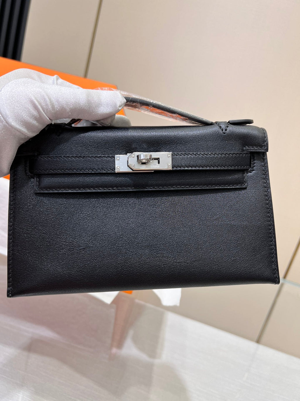 POCHETTE HM KELLY 22CM NOIR SWIFT QUINCAILLERIE ARGENTÉE