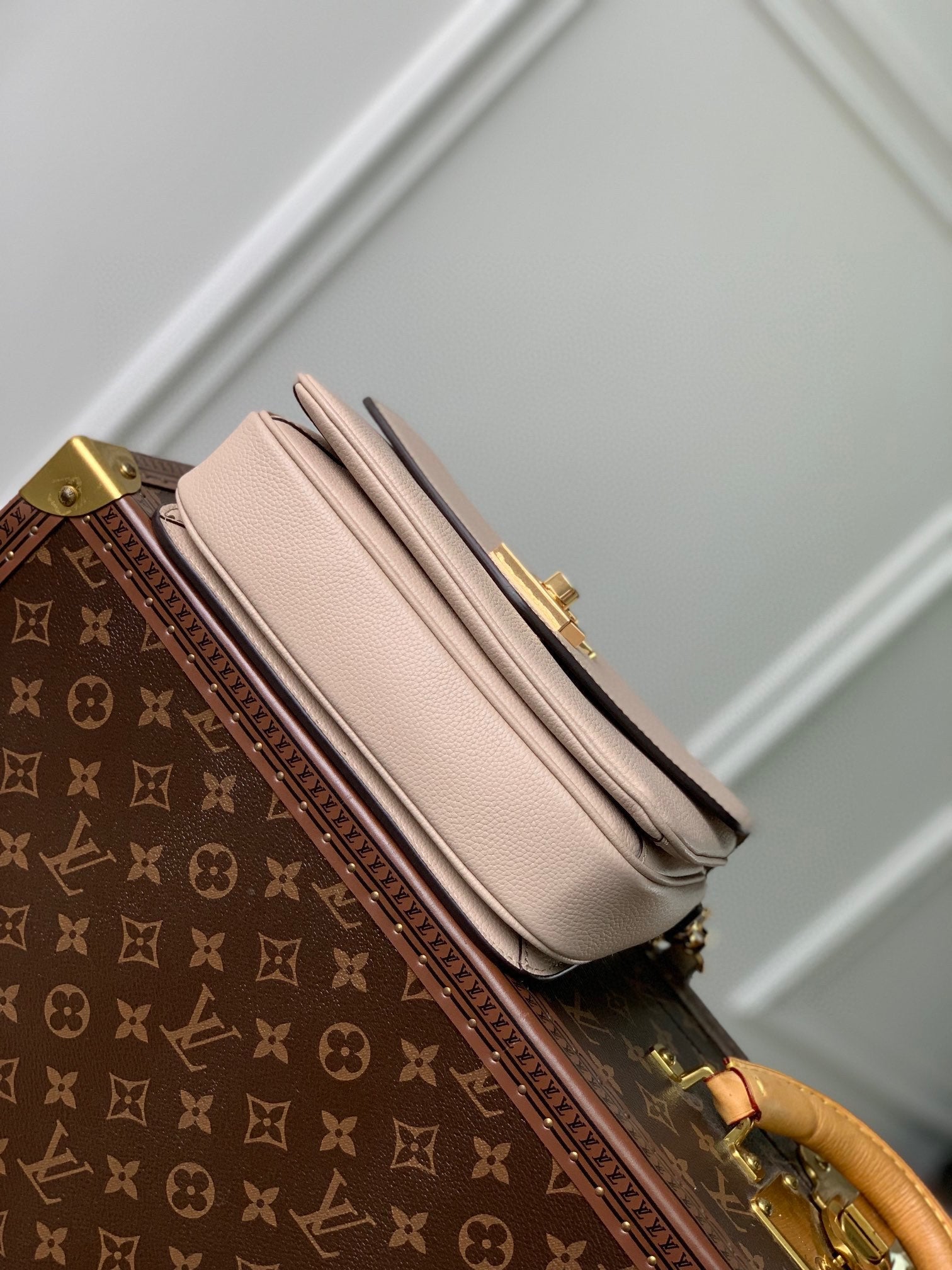 OXFORD 22 EN CUIR D'AGNEAU BEIGE QUINCAILLERIE DORÉ