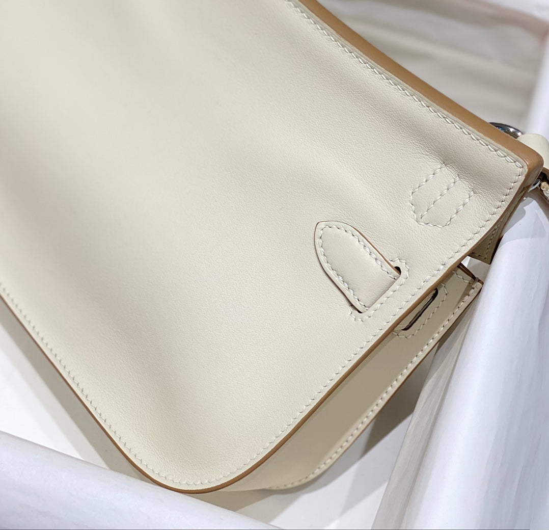 SAC BANDOULIÈRE KELLY 23CM JYPSIERE EN CUIR BLANC SHW