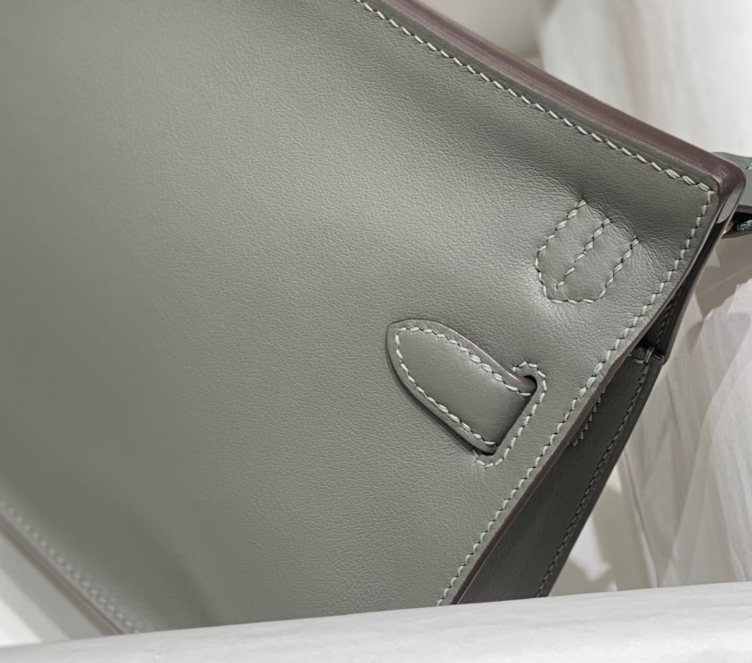 SAC BANDOULIÈRE KELLY 23 CM JYPSIERE EN CUIR GRIS GHW