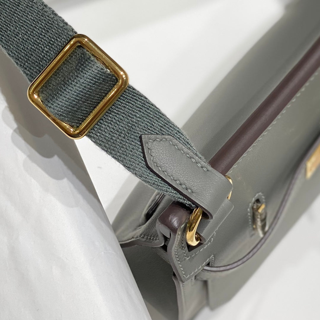 SAC BANDOULIÈRE KELLY 23 CM JYPSIERE EN CUIR GRIS GHW