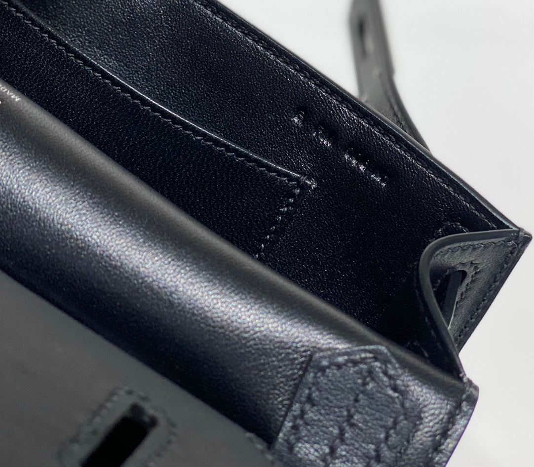 SAC BANDOULIÈRE KELLY 23CM JYPSIERE EN CUIR NOIR SHW