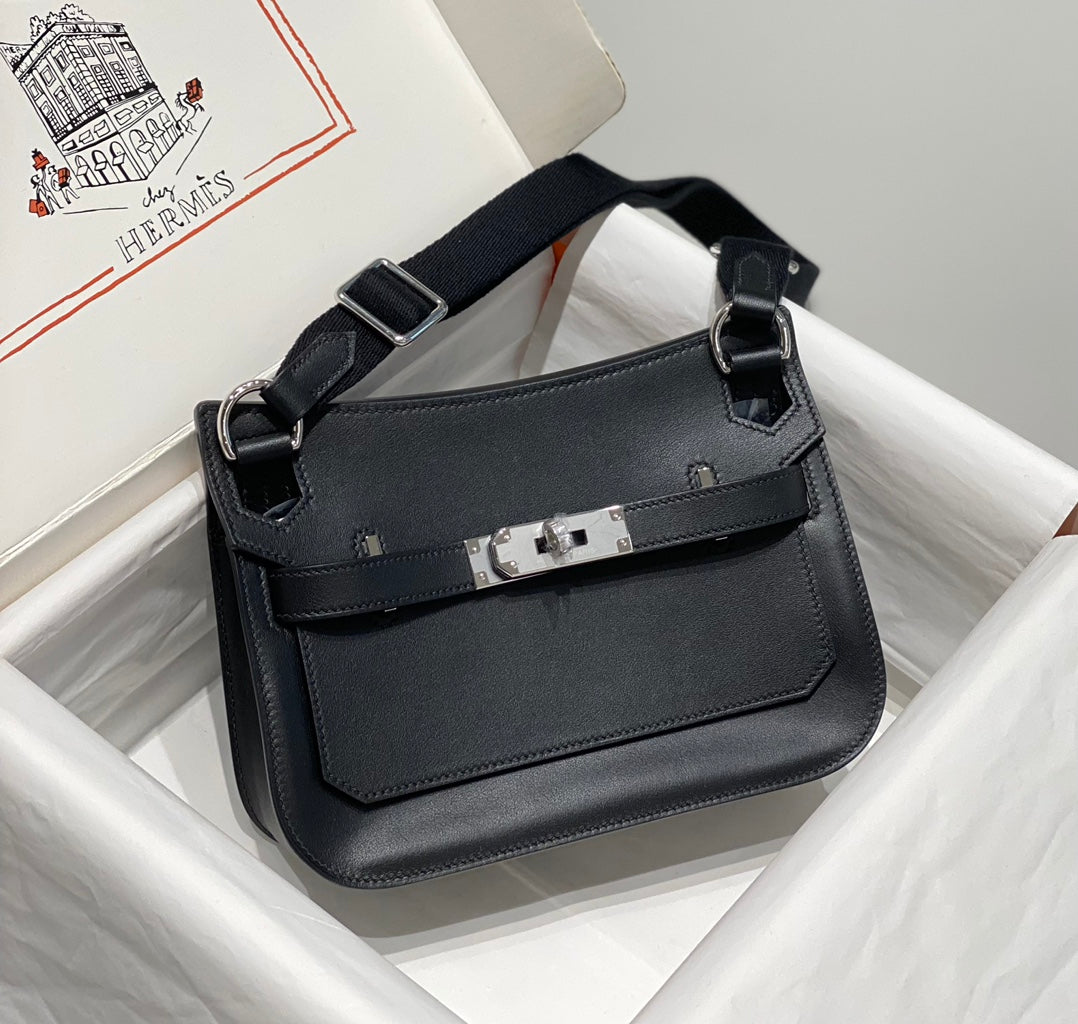 SAC BANDOULIÈRE KELLY 23CM JYPSIERE EN CUIR NOIR SHW