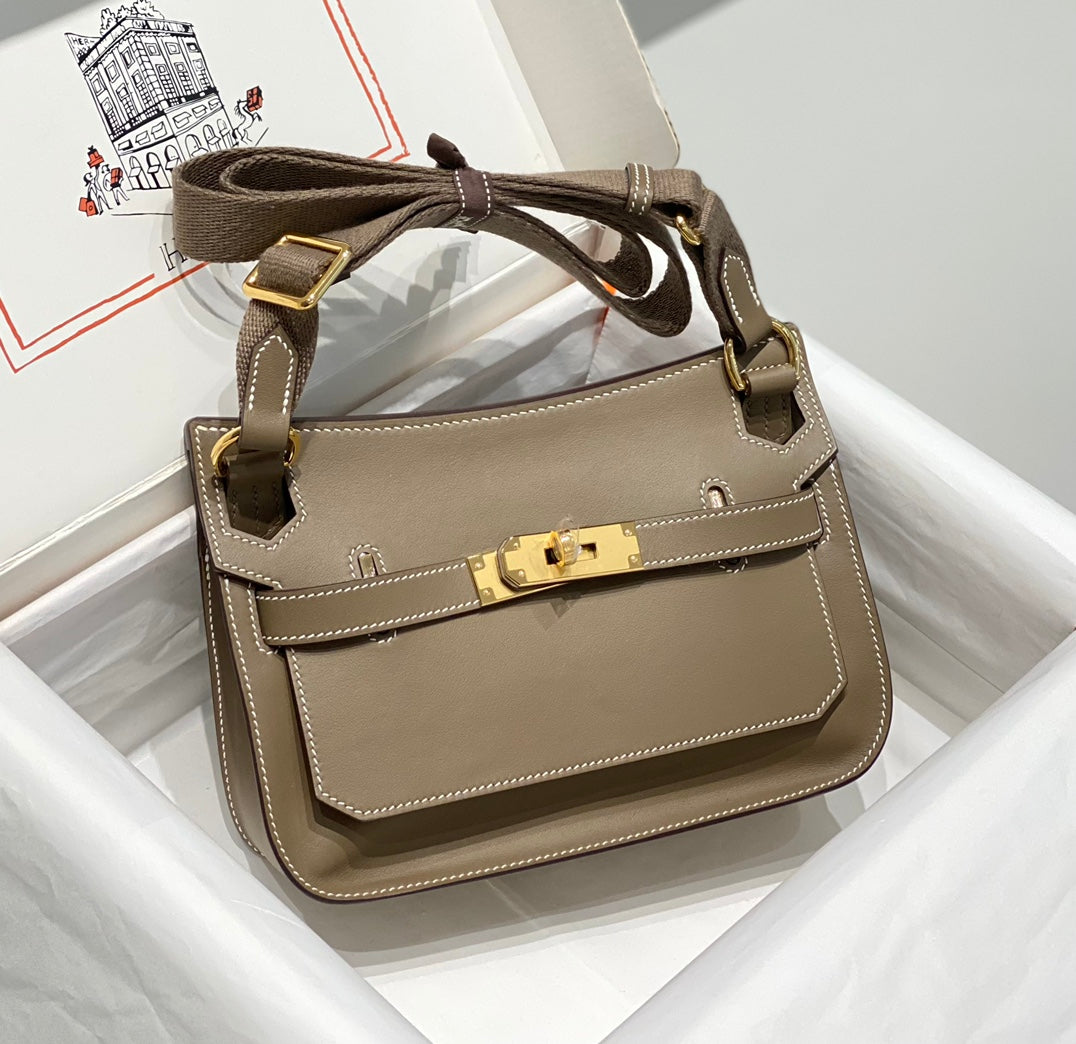 SAC BANDOULIÈRE KELLY 23 CM JYPSIERE EN CUIR MARRON GHW