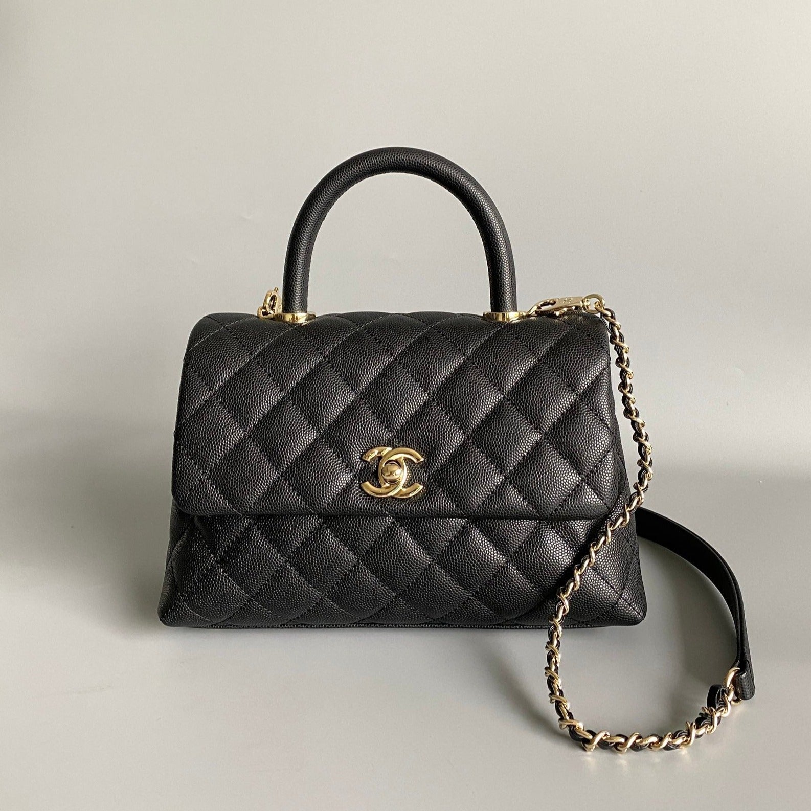 COCO HANDLE FLAP BAG 23CM BLACK QUILTED CAVIAR LIGHT GOLD HARDWARE