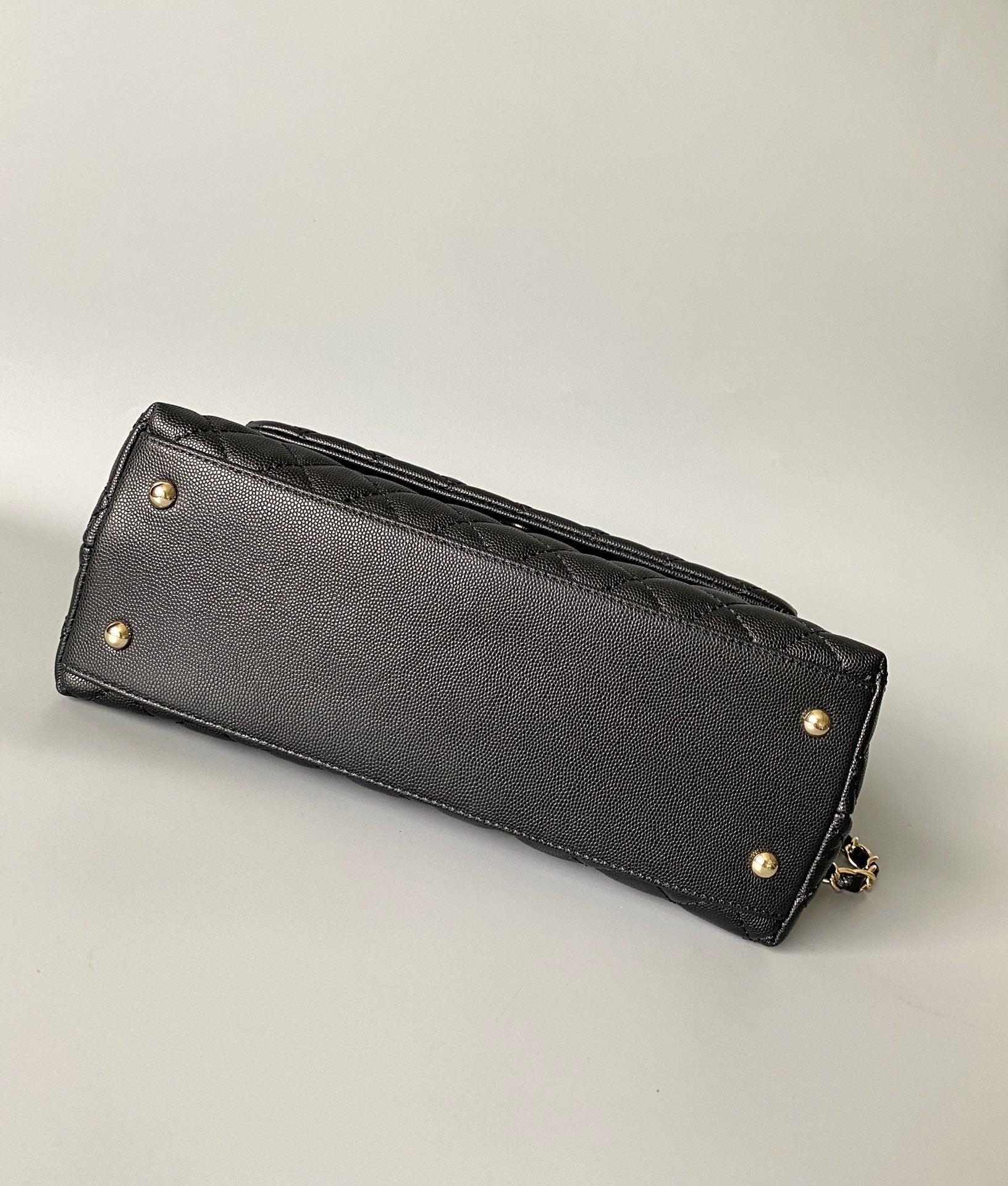 COCO HANDLE MEDIUM FLAP BAG 28CM BLACK QUILTED CAVIAR DARK RED TOP HANDLE