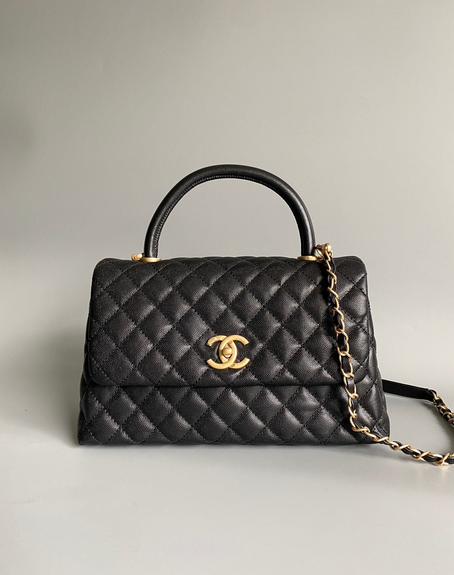 COCO HANDLE LARGE FLAP BAG 28CM BLACK QUILTED CAVIAR GOLD HARDWARE