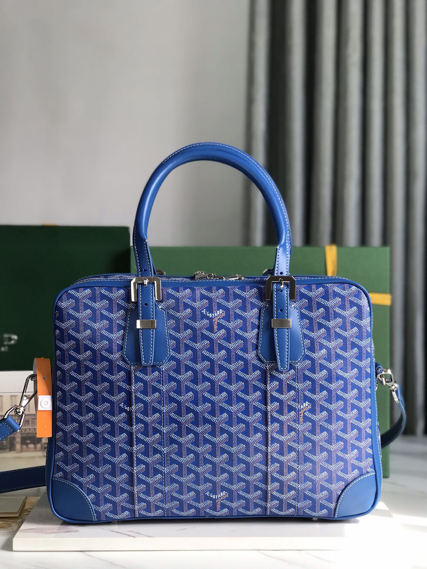 PORTE DOCUMENT AMBASSADE 35 EN TOILE GOYARDINE BLEU SAPHIR
