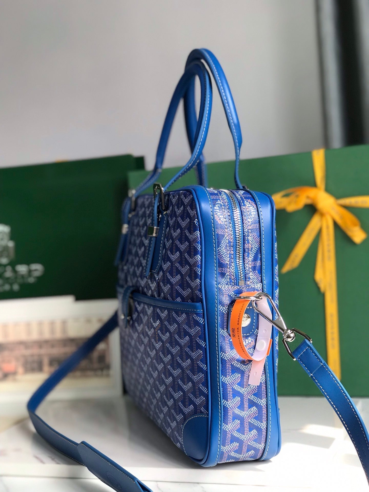 PORTE DOCUMENT AMBASSADE 35 EN TOILE GOYARDINE BLEU SAPHIR