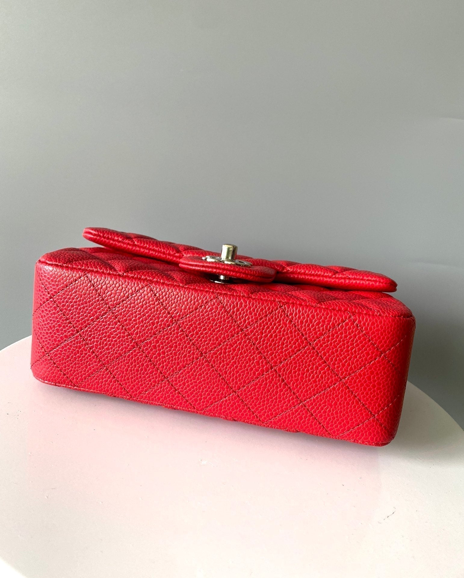 MINI SAC À RABAT RECTANGLE 20 CM ROUGE CAVIAR QUINCAILLERIE ARGENTÉE