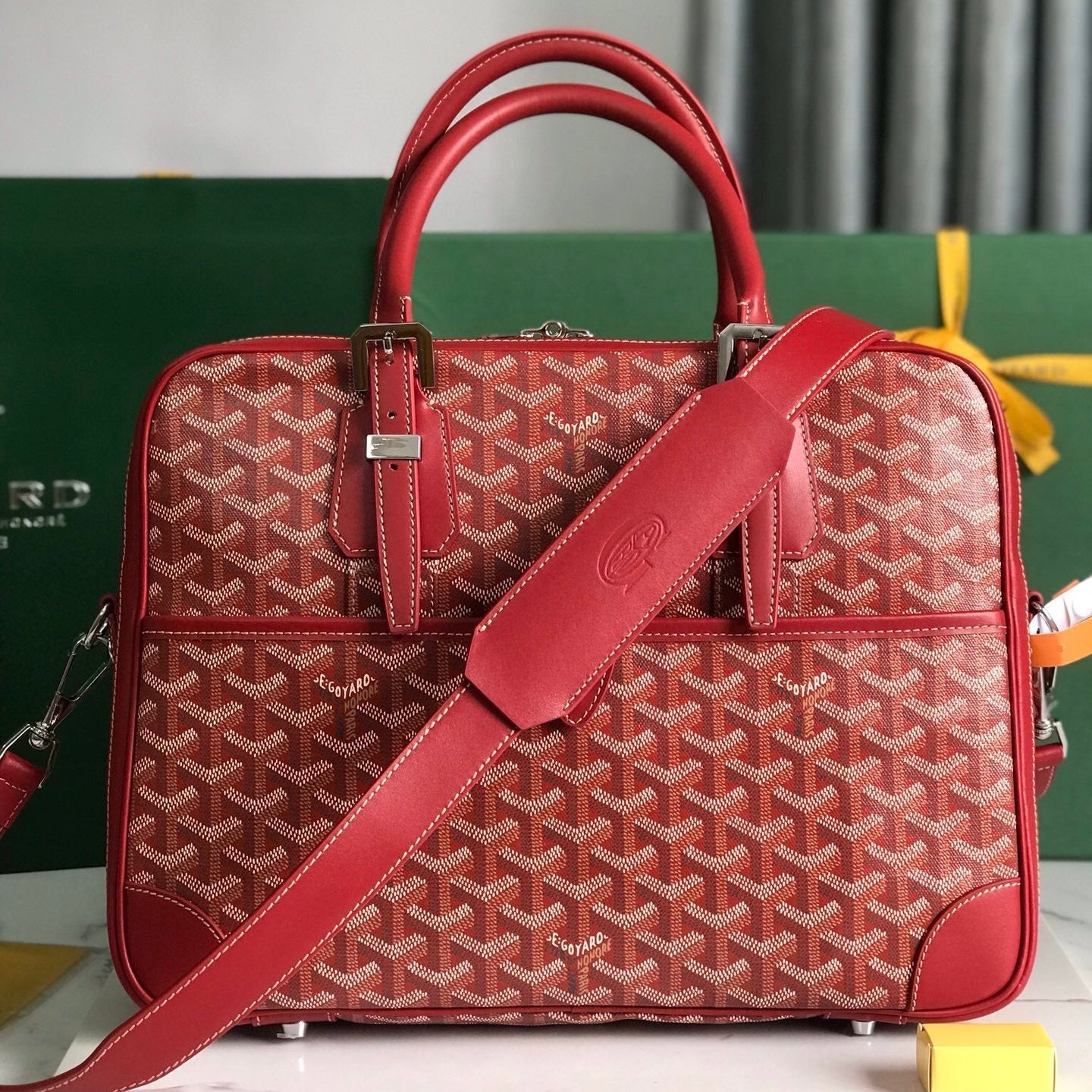 PORTE-DOCUMENT AMBASSADE 35 EN TOILE CLASSIQUE GOYARDINE ROUGE